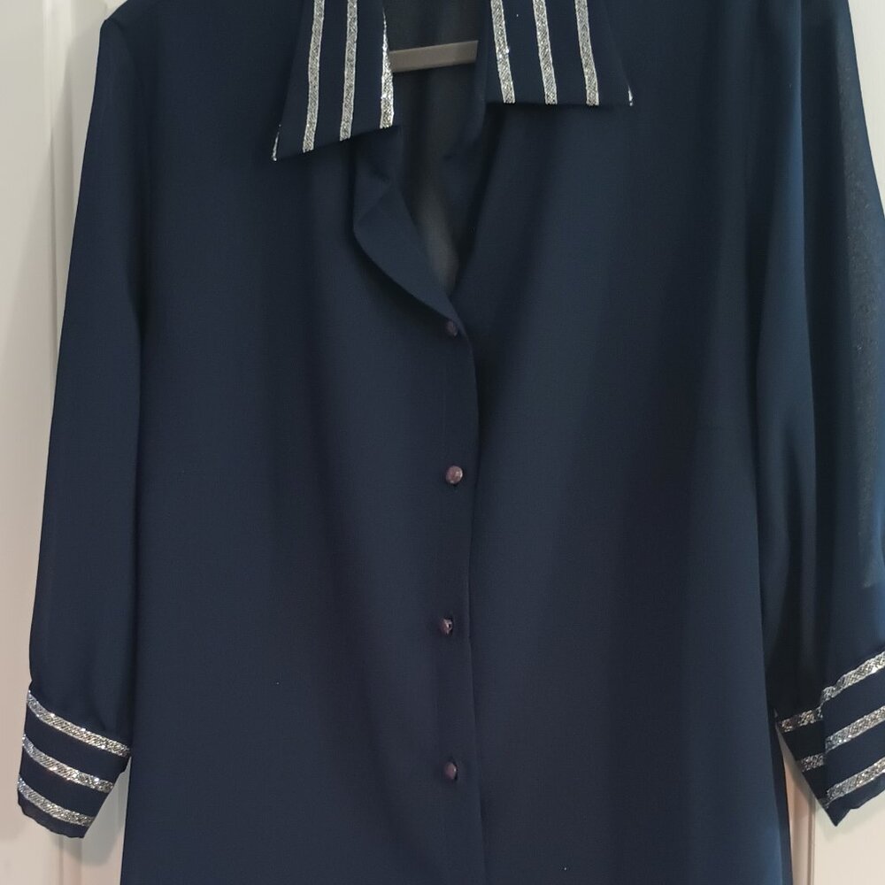 Beautiful Sheer jacket, size 20, with silver detail